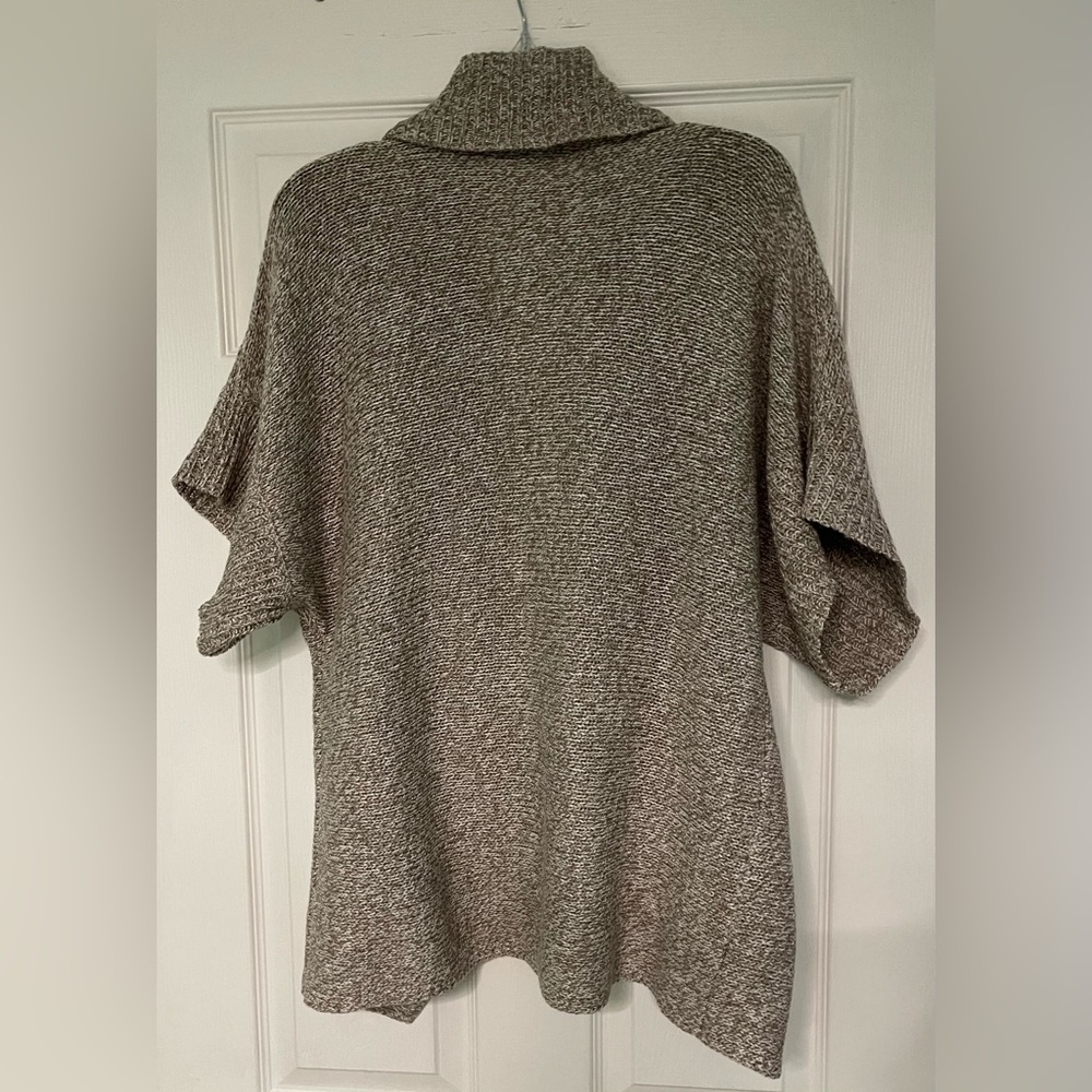 Cardigan - Picture 2 of 6